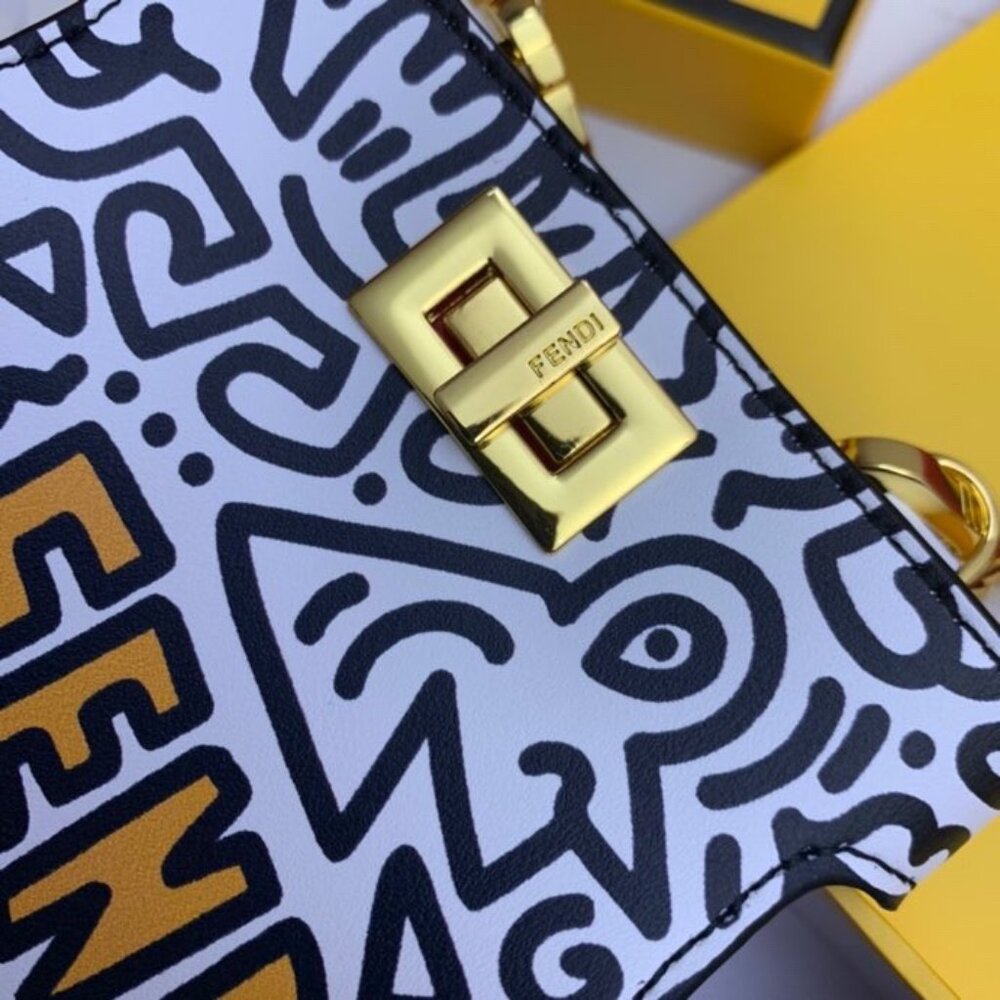 FENDI iPHONE CASE-COVER - Picture 3 of 6